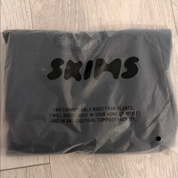 SKIMS cotton jersey long sleeve shirt - Black - Picture 3 of 4